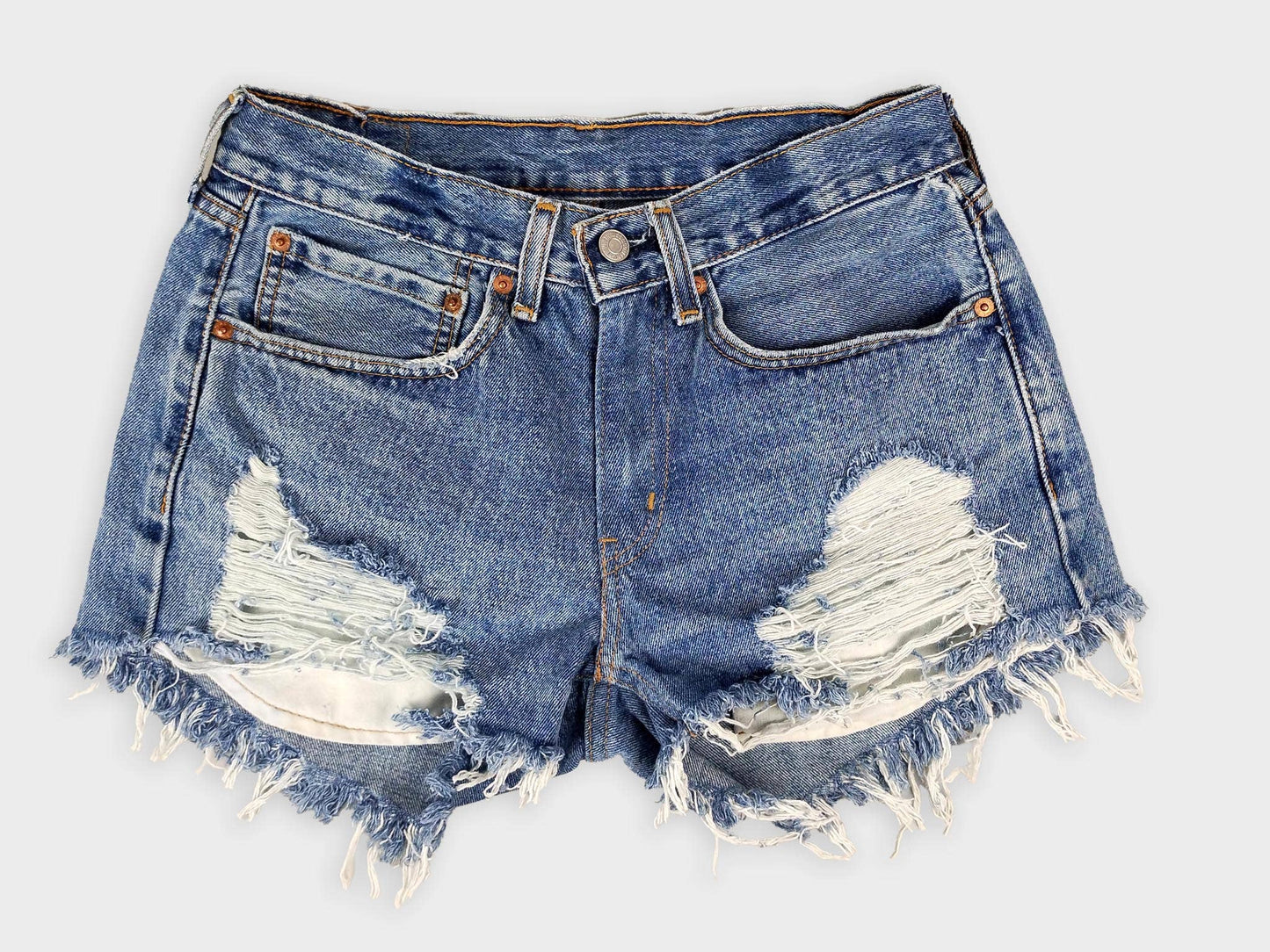 Vintage Fray Low-Rise Denim Shorts 🤍